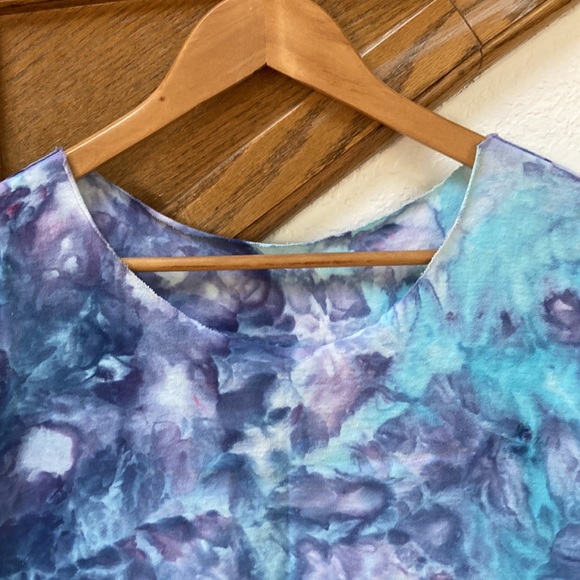 Groovy ice dyed tank tee - Picture 3 of 10